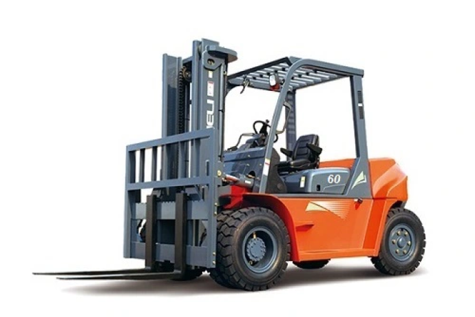 Khung xe nâng hàng có đặc điểm gì?