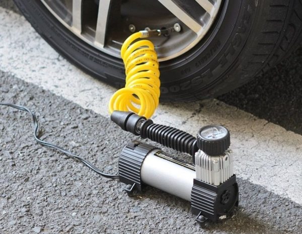 cach-bom-xe-o-to-huong-dan-chi-tiet-de-dam-bao-an-toan-va-hieu-suat