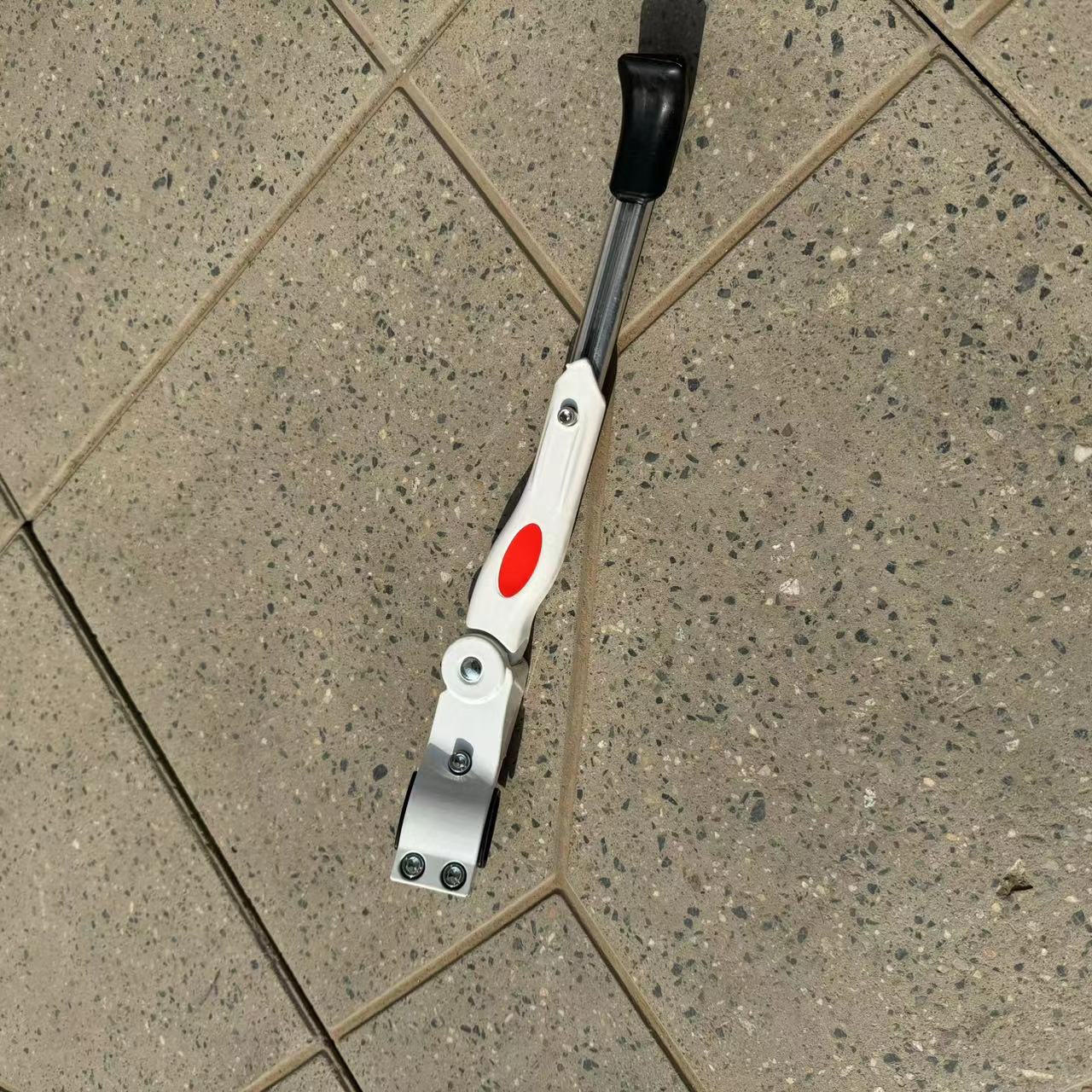 chan-chong-xe-dap-nhom-giai-phap-tien-loi-cho-chiec-xe-cua-ban