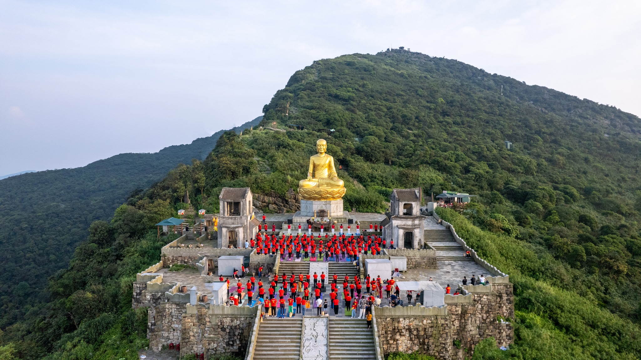 [ Hạ Long, Yên Tử ] Hạ Long - Yên Tử 3N2D ( ngủ tàu 5 sao + khách sạn 4 sao )
