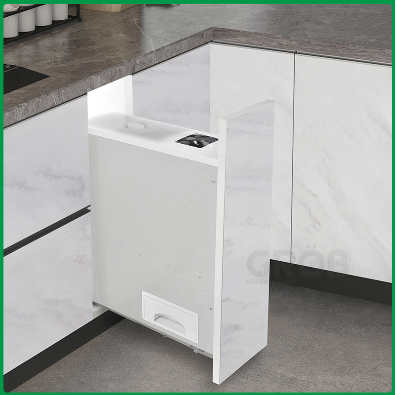 Thùng gạo gắn cánh Grob RB-15