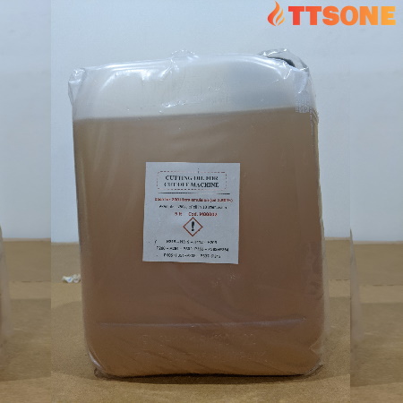 Dung Dịch Làm Mát REMET M00002 Cho Máy Cắt Dạng Dầu (Can 5 Lít)