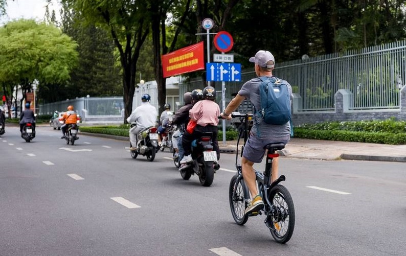 Xe đạp điện trợ lực phù hợp với ai? Nó rất phù hợp với ai thường bị tắc nghẽn giao thông, sống ở khu vực đông dân