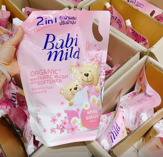 Nước Giặt Xả Quần Áo 2 in 1 Babi Mild Hương Hoa Anh Đào, 2,4L MẪU MỚI