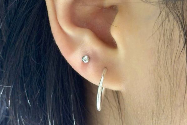 Xem ngay "điểm xỏ đẹp" của vị trí Lobe trên tai các bạn nữ