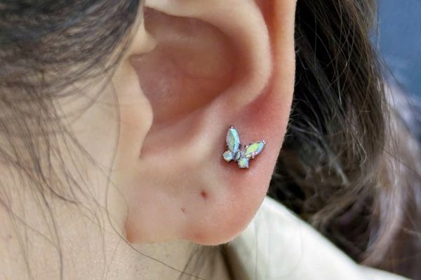 Xem ngay "điểm xỏ đẹp" của vị trí Lobe trên tai các bạn nữ