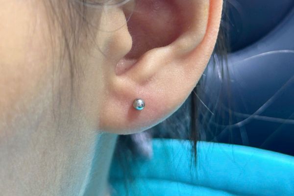 Xem ngay "điểm xỏ đẹp" của vị trí Lobe trên tai các bạn nữ