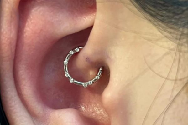 Xỏ Daith bao nhiêu tiền?