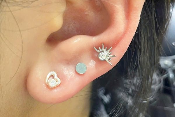 Xem ngay "điểm xỏ đẹp" của vị trí Lobe trên tai các bạn nữ