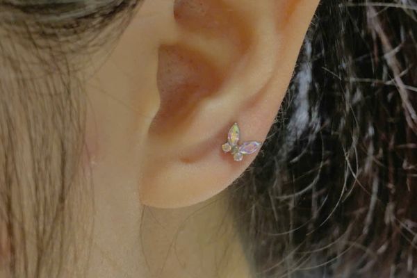 Xem ngay "điểm xỏ đẹp" của vị trí Lobe trên tai các bạn nữ