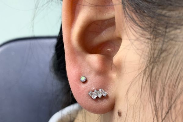 Ảnh xỏ Lobe