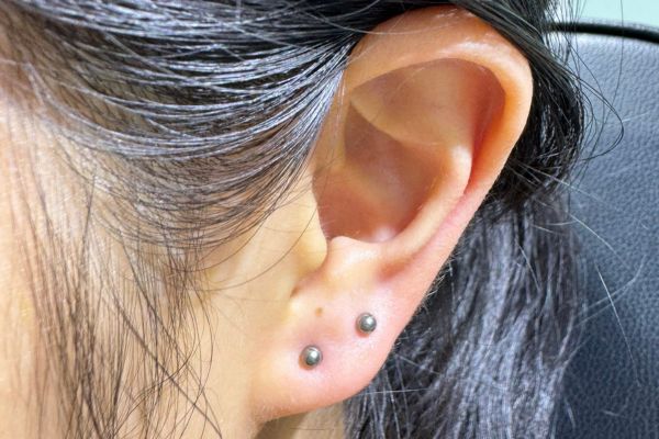 Ảnh xỏ Lobe