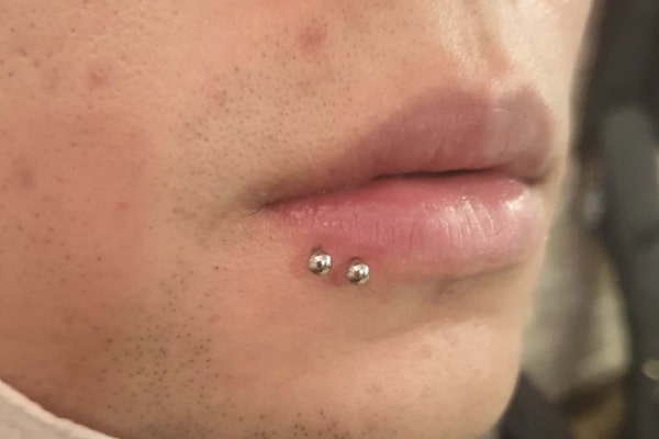 các vị trí xỏ khuyên môi dưới đẹp nhất