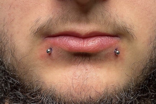 các vị trí xỏ khuyên môi dưới đẹp nhất