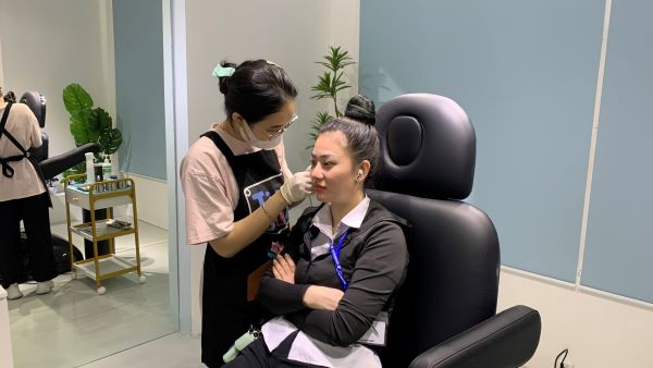 Cách vệ sinh lỗ xỏ khuyên 