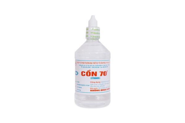 Dùng cồn 70 độ rửa lỗ xỏ khuyên được không?