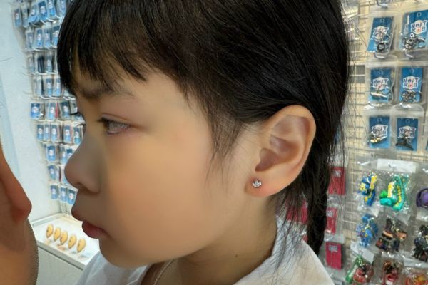 ảnh bé ok365 đăng nhập tai trong mùa hè đáng yêu nhất 8/2024