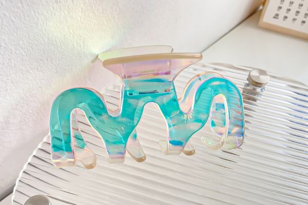 Kẹp tóc càng cua hologram xinh xắn