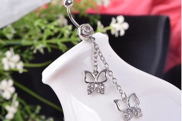 Khuyên rốn con bướm tòn ten - Khuyên rốn đẹp