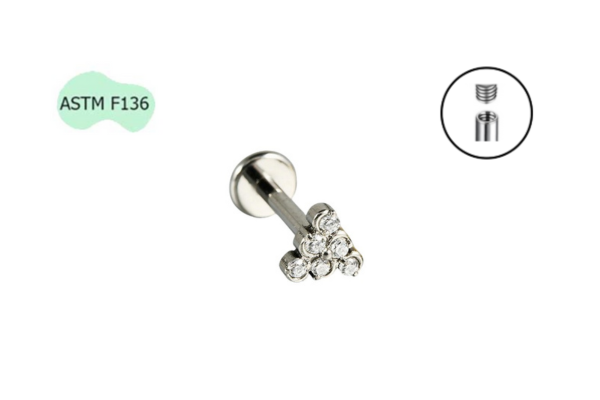 Khuyên tai kim tự tháp đính đá trắng