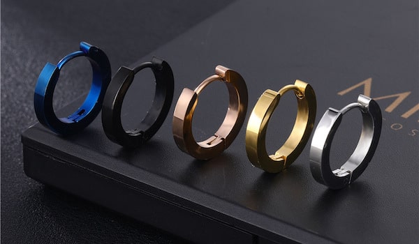 Top 10+ mẫu khuyên tai tròn nam BEST SELLER hiện nay