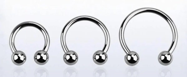 Khuyên titanium là gì? - Chất liệu khuyên tai titan có tốt không?