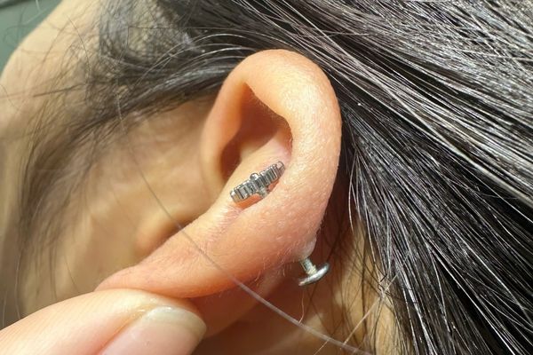 Làm sao để biết lỗ xỏ khuyên đã lành hoàn toàn?