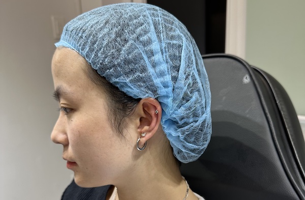 Hình ảnh xỏ khuyên tai nữ tháng 5/2023 tại TinyBox 