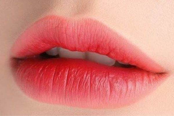 Phun môi khi nào xỏ khuyên được?