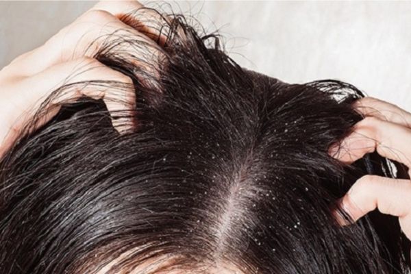 Tại sao xỏ khuyên dùng chất liệu tốt mà vẫn bị nhiễm trùng? 