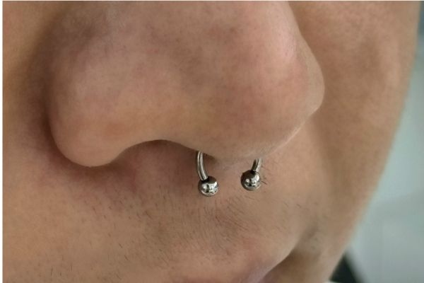 Top 3 vị trí xỏ khuyên trên mặt được lựa chọn nhiều nhất 5/2024