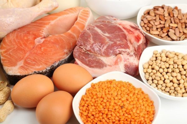 Xỏ khuyên ăn nước tương được không? Có bị đen lỗ xỏ khuyên?