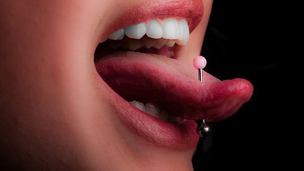 Xỏ khuyên lưỡi có tác dụng gì