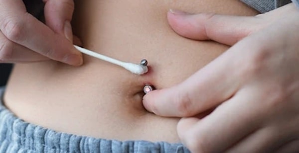 Xỏ khuyên rốn bị đào thải: Nguyên nhân và thời gian bạn có thể xỏ lại