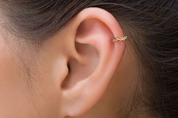 Tổng hợp các vị trí xỏ khuyên tai đẹp - xỏ khuyên tai vị trí helix