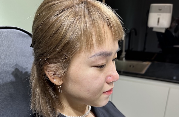hình ảnh xỏ khuyên môi - hình ảnh xỏ khuyên mũi