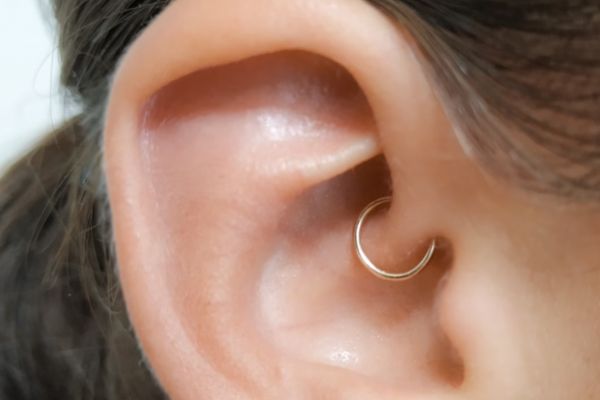 Tết đến, xỏ khuyên vị trí nào không bump mà vẫn cá tính?