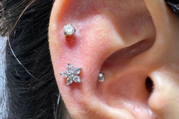 xỏ sụn tai - xỏ helix