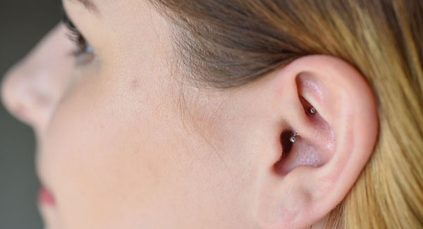 Xỏ vị trí Daith