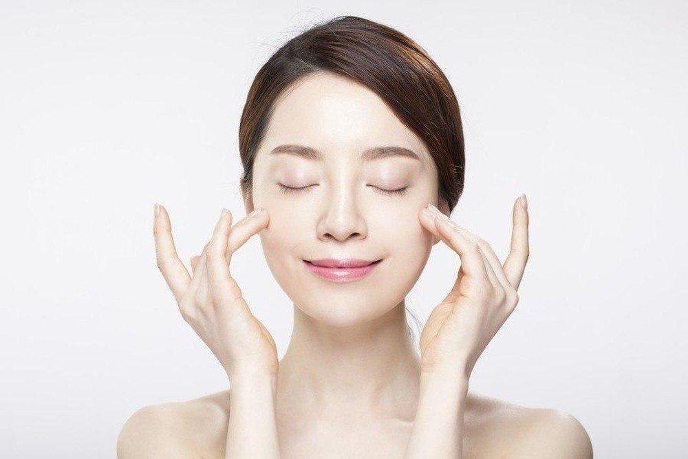 L-Cystine giúp hỗ trợ làm trắng da 