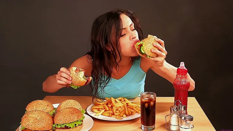 mụn cám ở cằm