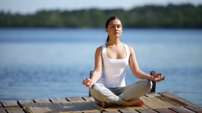 Thiền yoga là cách để giảm stress hiệu quả
