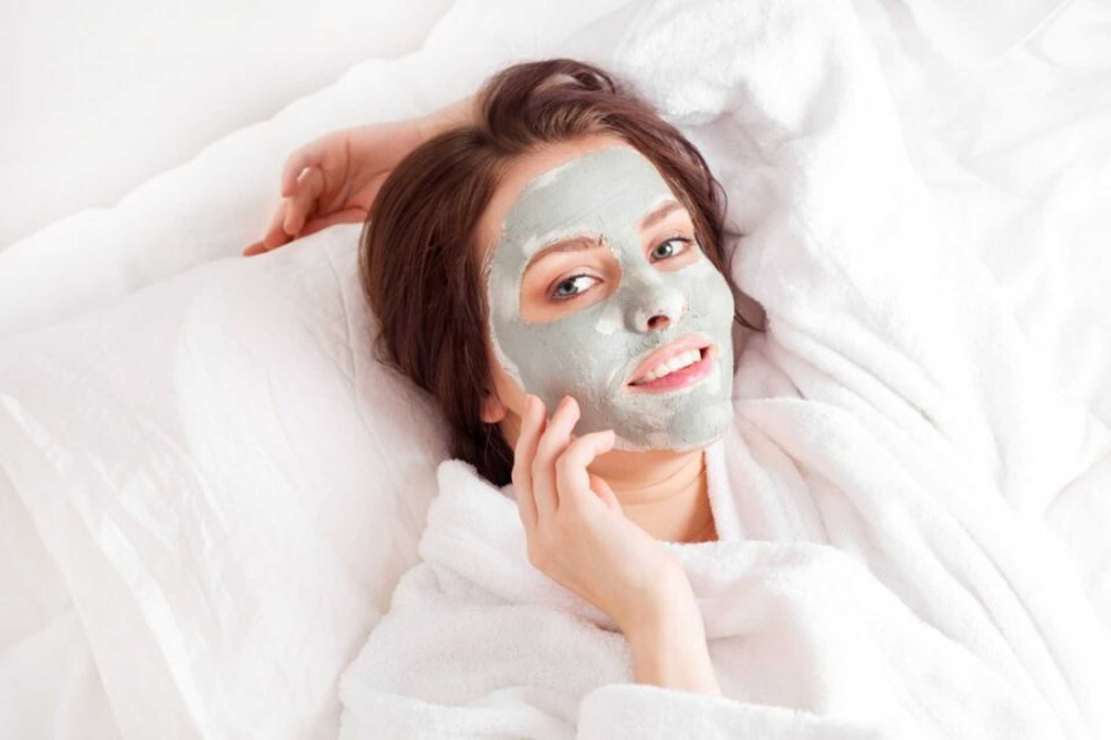 Sử dụng mặt nạ đất sét