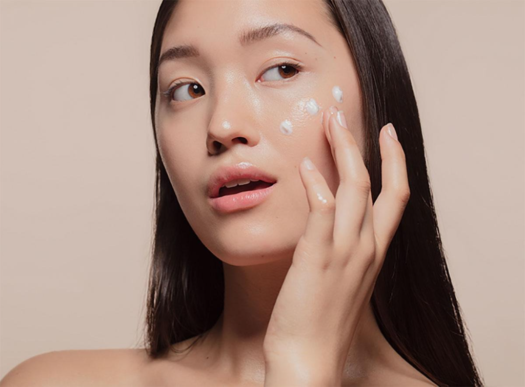 Các bước skincare cho da dầu mụn