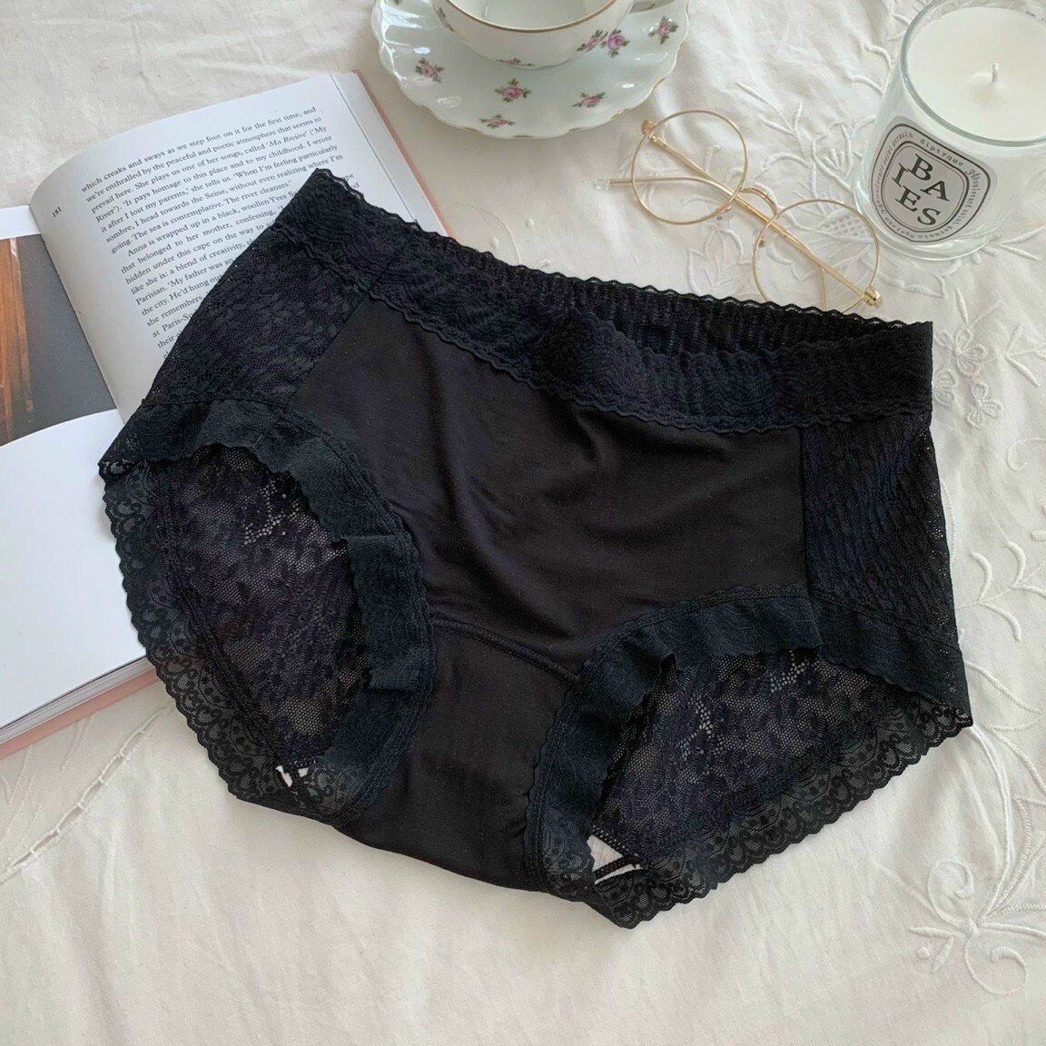Quần gen nhật cotton pha ren [8205]