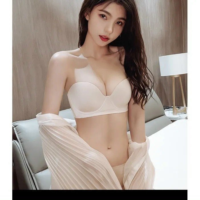 Áo cúp dán ngực 666