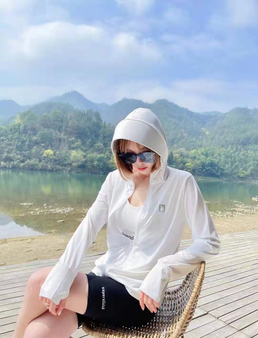 Áo nắng tai thỏ