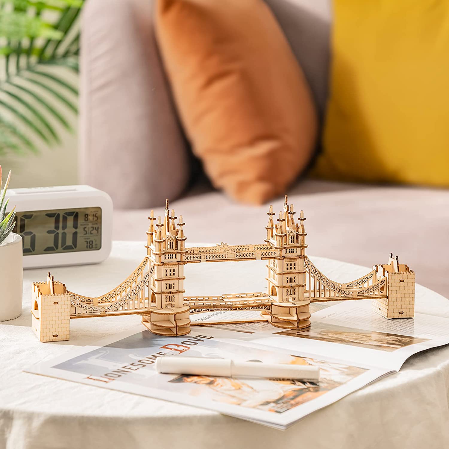 Đồ Chơi Sáng Tạo Lắp Ráp Gỗ 3D Robotime - Cầu Tháp London (Tower Bridge) 113 mảnh ghép