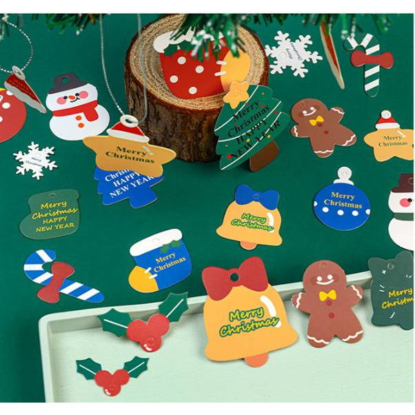 Set Dây Treo Gồm 14 Miếng Sticker Giấy Hoạt Hình Giáng Sinh Noel Trang Trí Hộp Quà Treo Cây Thông