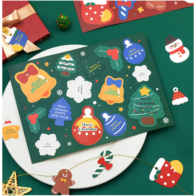 Set Dây Treo Gồm 14 Miếng Sticker Giấy Hoạt Hình Giáng Sinh Noel Trang Trí Hộp Quà Treo Cây Thông